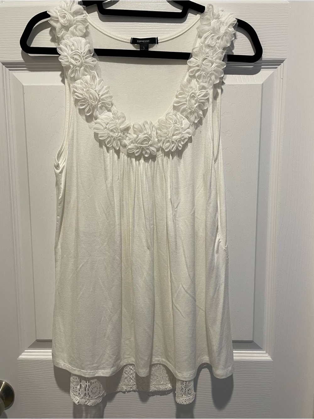 Espresso White Floral-Appliqué Sleeveless Tank